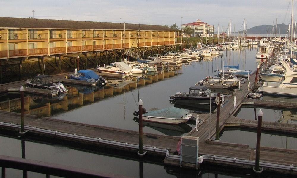 Astoria Riverwalk Inn Buitenkant foto